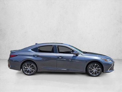 Used 2024 Lexus ES 300h w/ Premium Package FWD image 4