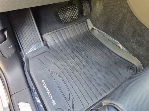Certified 2026 Porsche Cayenne GTS AWD/4WD image 7