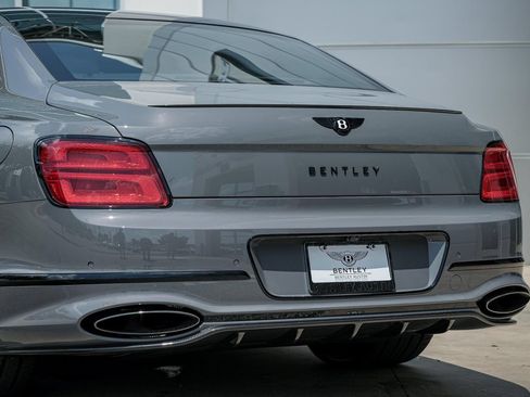 New 2025 Bentley Flying Spur Plug-In Hybrid AWD/4WD image 14