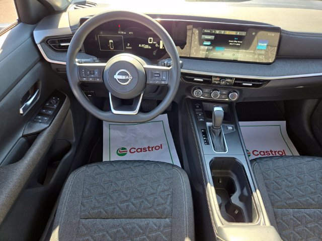 Used 2025 Nissan Kicks SV AWD/4WD image 13