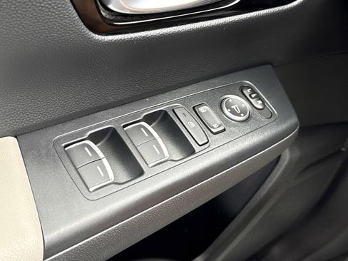 Used 2024 Honda CR-V EX-L image 18