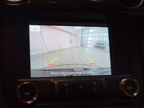 Used 2021 Ford Mustang Shelby GT500 w/ Technology Package RWD image 46