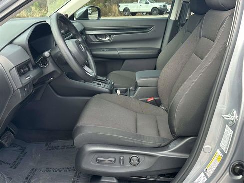 Certified 2025 Honda CR-V EX image 4