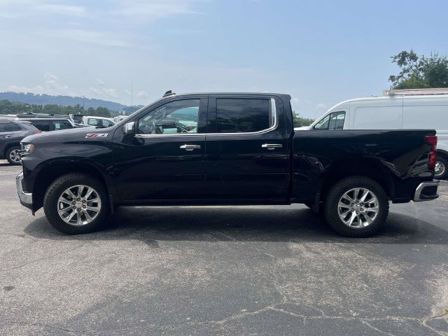 Used 2021 Chevrolet Silverado 1500 LTZ w/ LTZ Convenience Package II AWD/4WD image 7