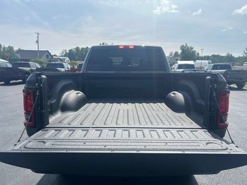 New 2026 RAM 2500 Big Horn AWD/4WD image 13
