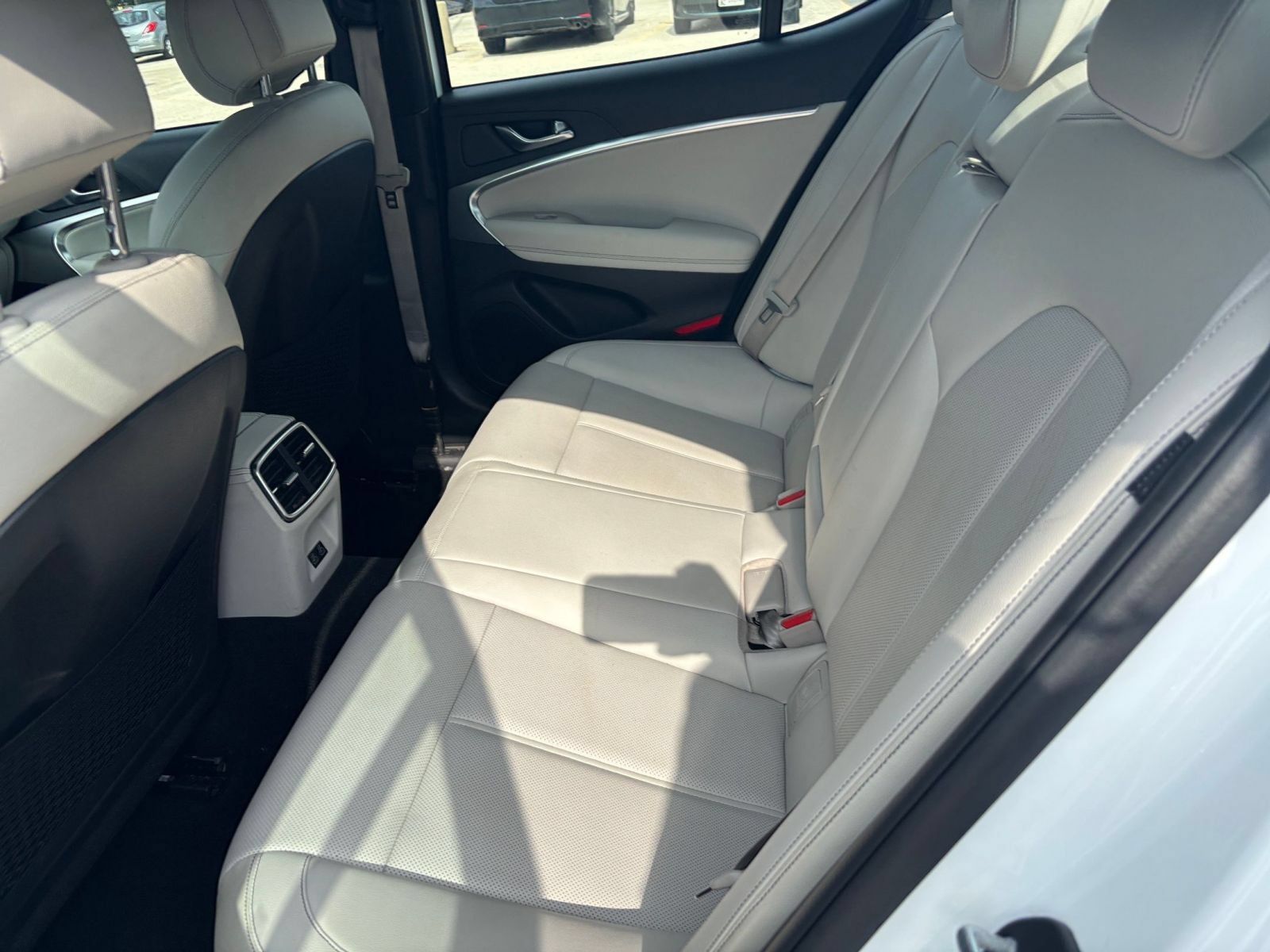 Used 2025 Genesis G70 2.5T AWD/4WD image 22