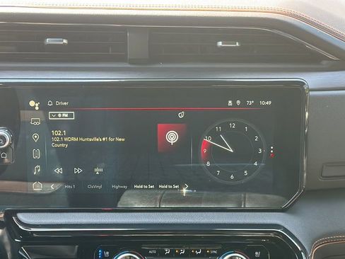 Used 2024 GMC Sierra 2500 AT4 w/ AT4 Premium Plus Package image 19