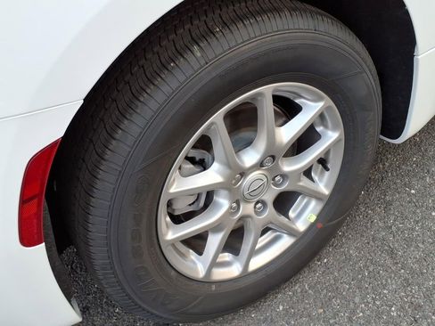 New 2026 Chrysler Pacifica Select image 7