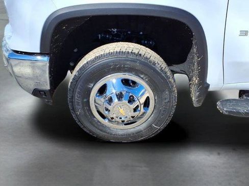 New 2026 Chevrolet Silverado 3500 LT w/ All Star Edition image 9