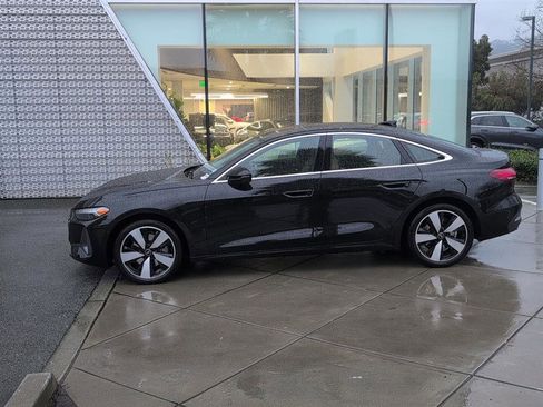 Used 2025 Audi A5 2.0T Premium Plus w/ Premium Plus image 8