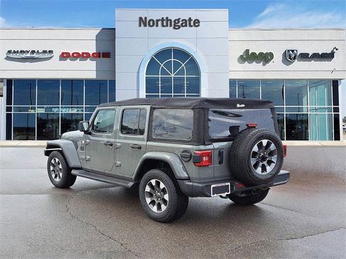 Used 2021 Jeep Wrangler Unlimited Sahara image 3