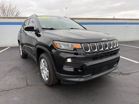 Used 2022 Jeep Compass Latitude w/ Sun and Sound Group image 7