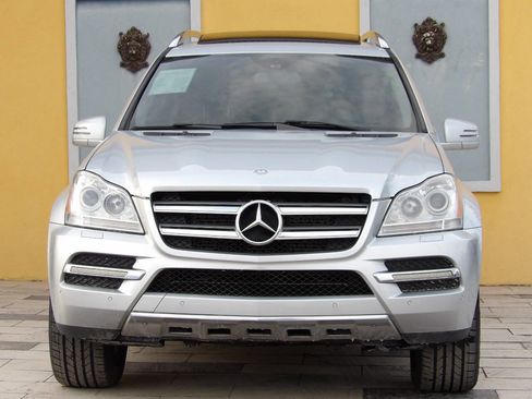 Used 2012 Mercedes-Benz GL 320 BlueTEC 4MATIC w/ Premium 1 Pkg image 2