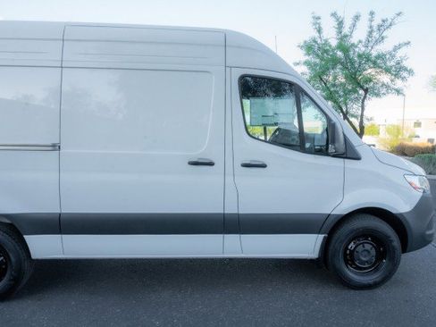 New 2025 Mercedes-Benz Sprinter 2500 image 4
