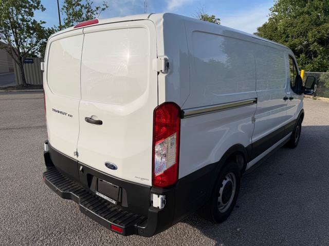 Used 2019 Ford Transit 150 130 Low Roof RWD image 4