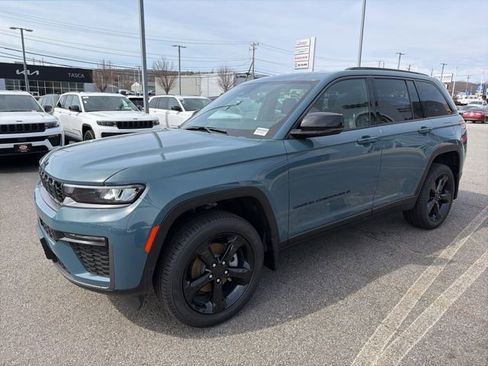 New 2026 Jeep Grand Cherokee Limited w/ Limited Altitude Package image 6