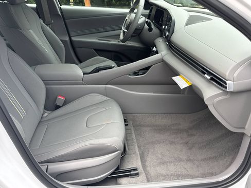 Used 2026 Hyundai Elantra Sport FWD image 13