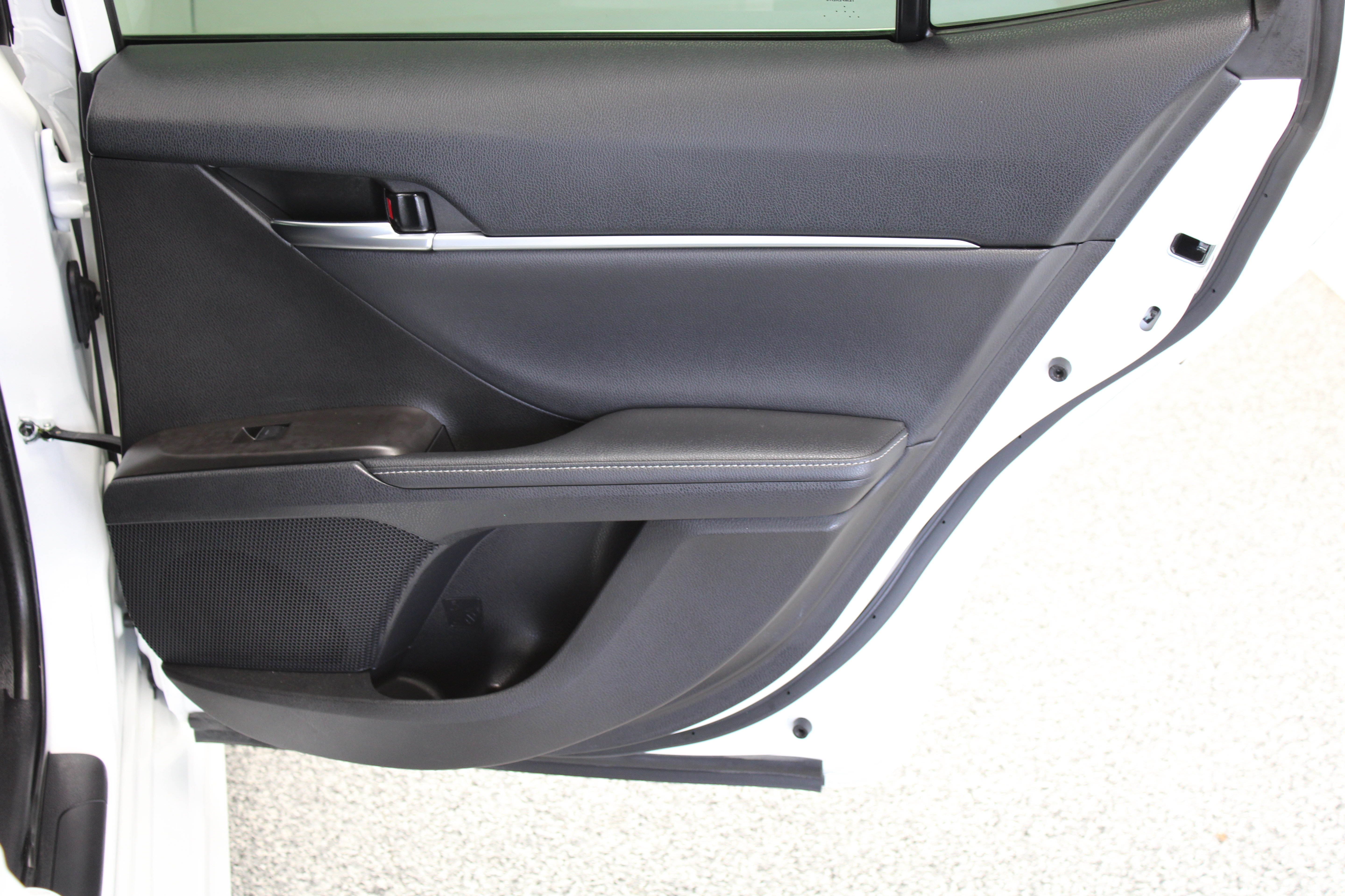 Used 2023 Toyota Camry XSE FWD image 33