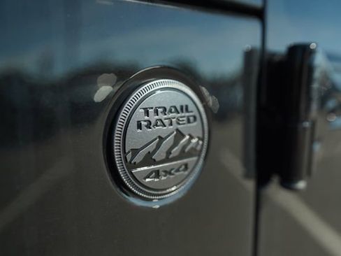 New 2025 Jeep Gladiator Sport image 29