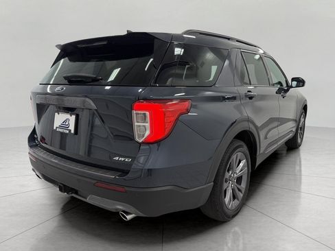 Used 2024 Ford Explorer XLT w/ Equipment Group 202A AWD/4WD image 19