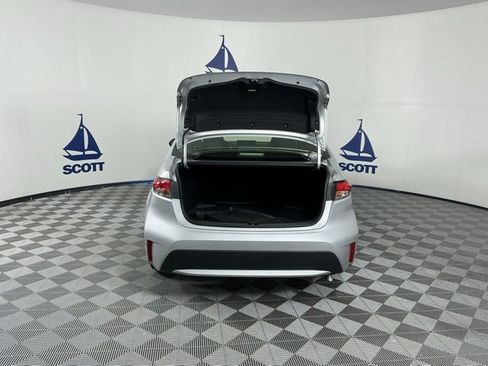 Used 2022 Toyota Corolla LE image 21