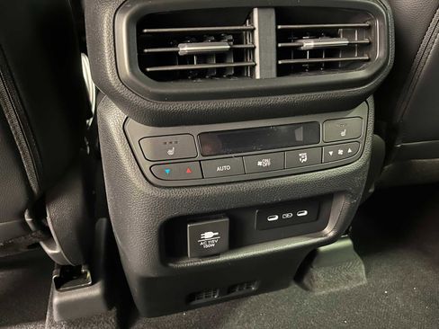 New 2025 Honda Pilot Black Edition image 26