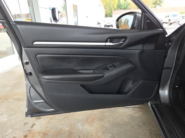 Used 2022 Nissan Altima 2.5 SV FWD image 37