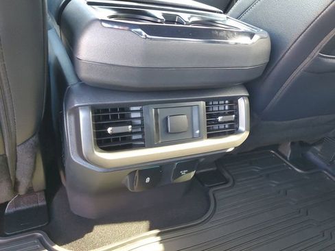 Used 2025 Ford F150 Lariat w/ Equipment Group 501A Mid image 16