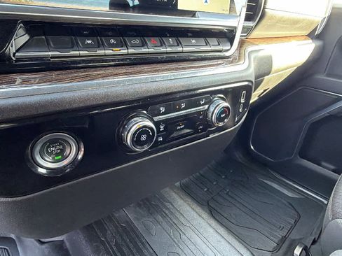 Used 2023 GMC Sierra 1500 SLE w/ Enhanced Capability Package image 14