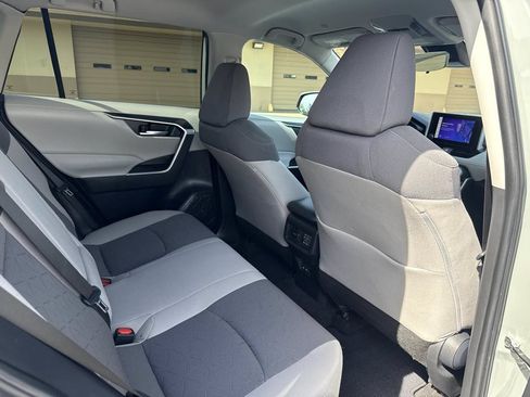 Used 2023 Toyota RAV4 XLE FWD image 21
