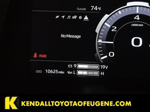 Certified 2025 Toyota Sequoia Platinum w/ TRD Off-Road Package AWD/4WD image 19