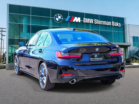 Used 2026 BMW 330i Sedan w/ Convenience Package RWD image 2