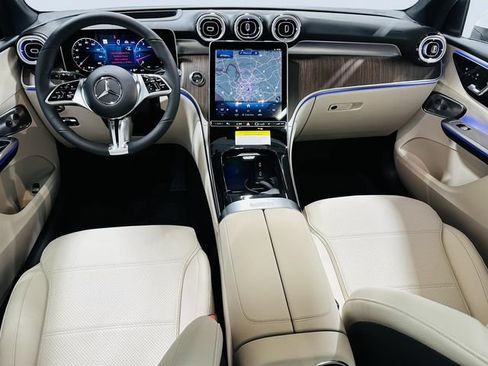 Used 2026 Mercedes-Benz GLC 300 4MATIC image 6