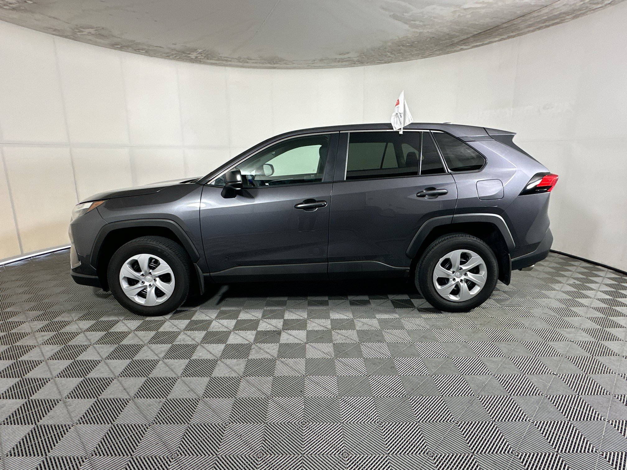 Certified 2025 Toyota RAV4 LE AWD/4WD image 6