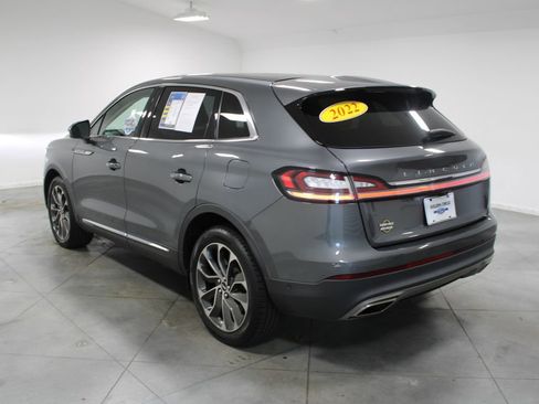 Used 2022 Lincoln Nautilus Reserve w/ Equipment Group 201A image 7