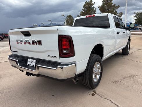 New 2025 RAM 2500 Big Horn AWD/4WD image 5