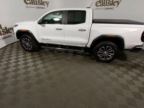 Used 2023 GMC Canyon Denali AWD/4WD image 5