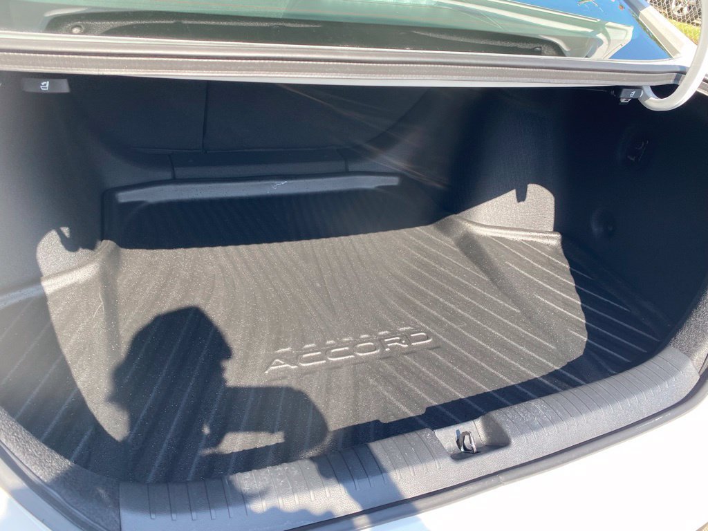 Used 2025 Honda Accord SE image 12