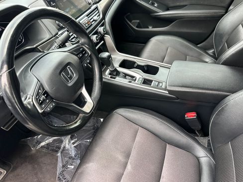 Used 2019 Honda Accord Sport image 4