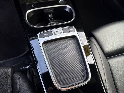 Used 2025 Mercedes-Benz CLA 250 image 20