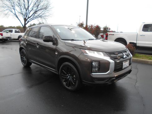 Used 2021 Mitsubishi Outlander Sport FWD image 2