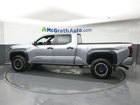 Used 2024 Toyota Tacoma TRD Off-Road AWD/4WD image 23