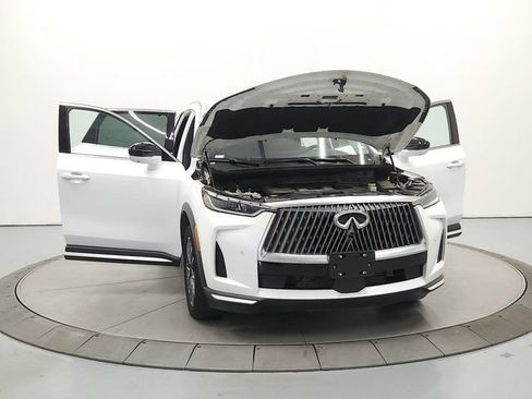 Used 2026 INFINITI QX60 Luxe FWD image 11