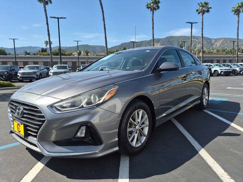 Used 2018 Hyundai Sonata SE image 2