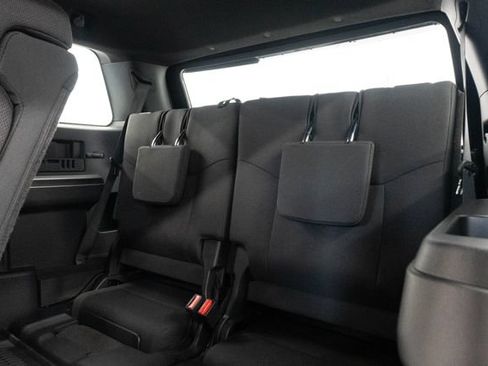 Used 2025 Toyota 4Runner SR5 AWD/4WD image 21