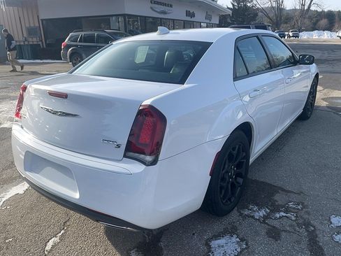 Certified 2019 Chrysler 300 S image 5