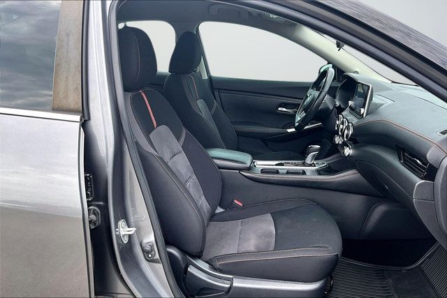 Used 2022 Nissan Sentra SR w/ Trunk Package FWD image 28