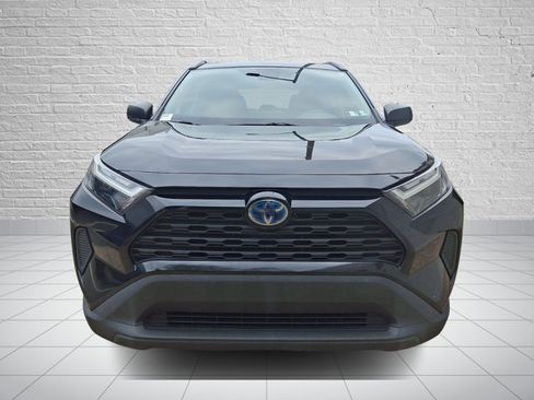 Used 2024 Toyota RAV4 LE AWD/4WD image 2