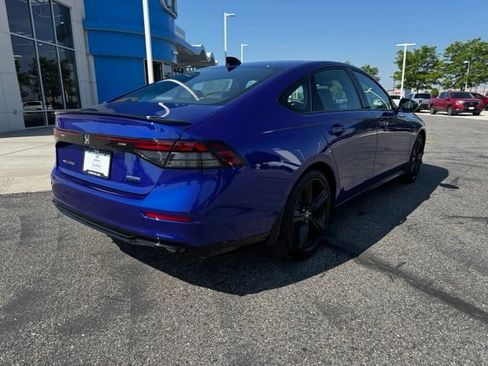 Used 2025 Honda Accord Sport image 7