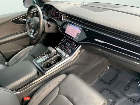 Used 2019 Audi Q8 Prestige w/ Luxury Package AWD/4WD image 48